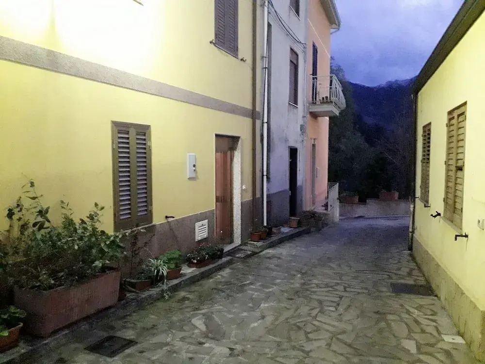 Melino House Big