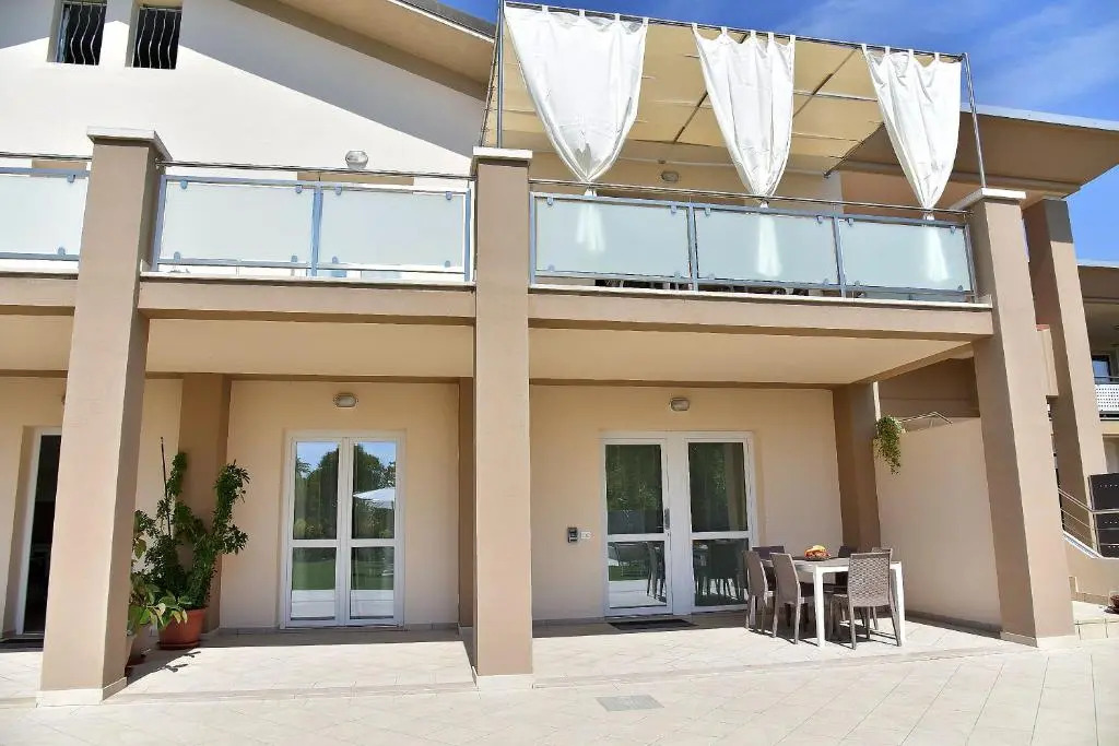 Garda Bloom Holiday Apartments