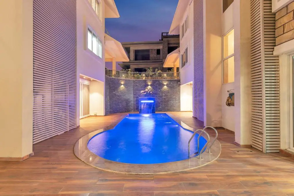 SaffronStays Juniper, Lonavala - Pet-friendly villa with pool, lawn, gym & games