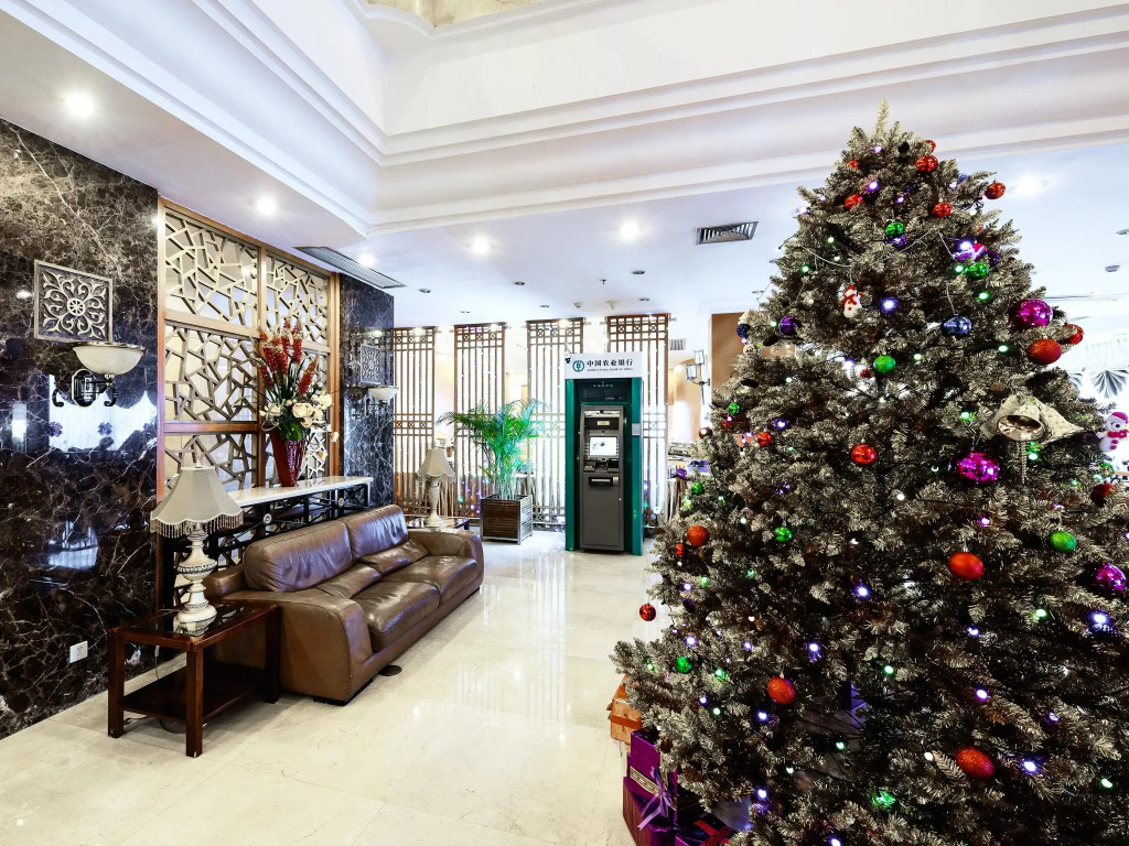 Oriental Garden Hotel
