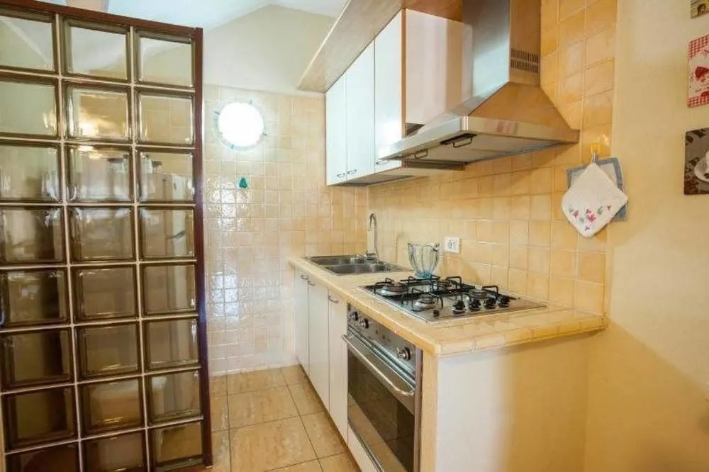 Strelitzia Holiday House