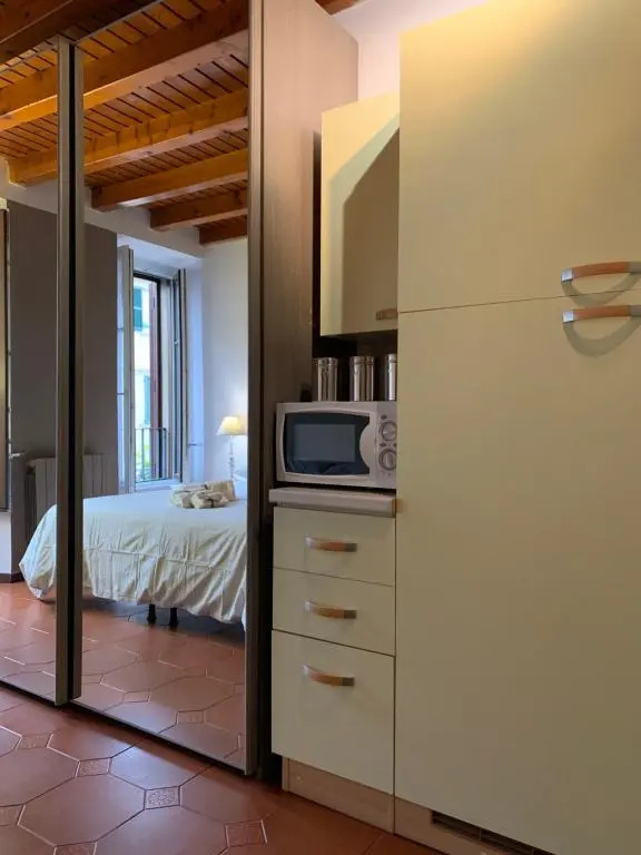 Studio Apartment Una Finestra su Como