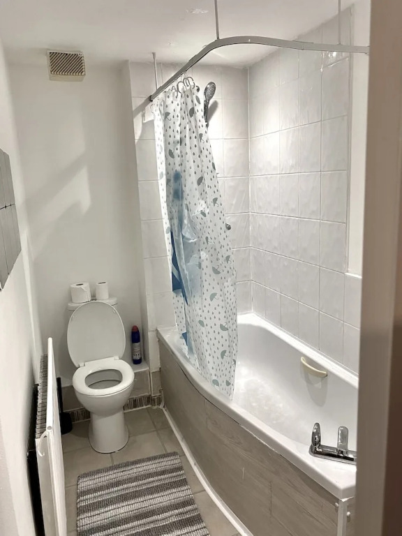 Impeccable 2-bed Apartment in London