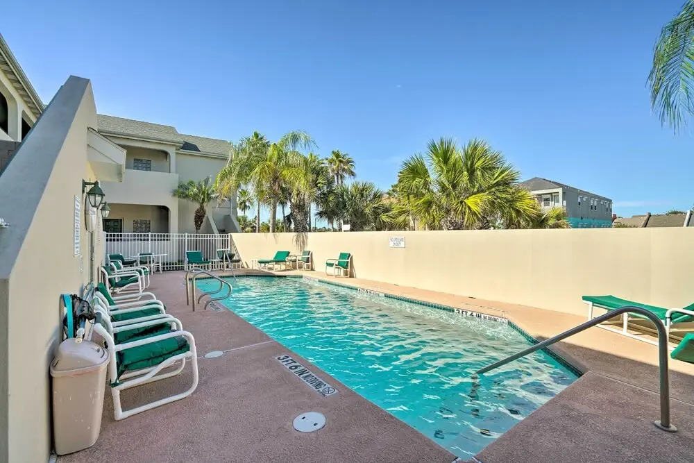 Coastal Condo w/ Pool in South Padre Island!