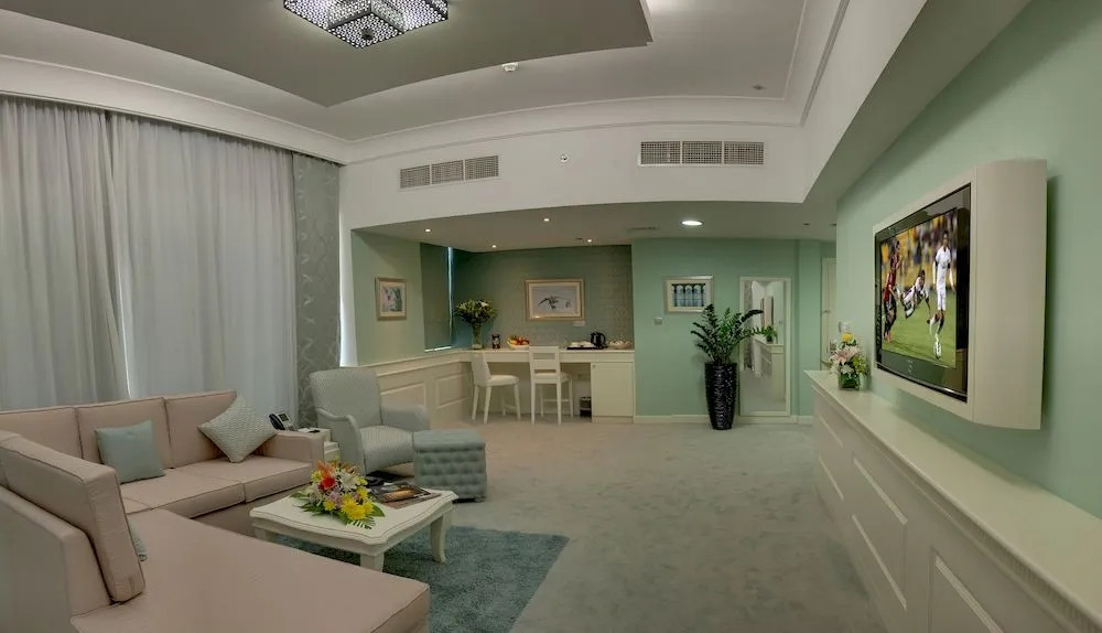 Boutique 7 Hotel and Suites