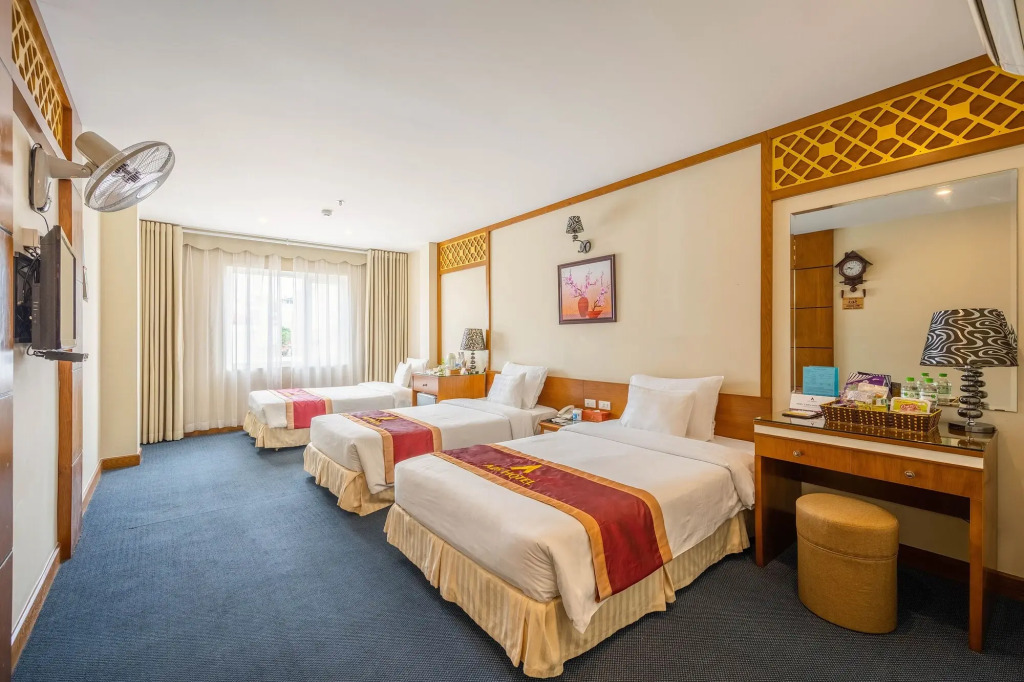 A25 Premium Hotel - 23 Quán Thánh