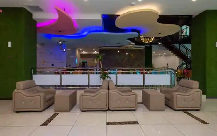 Hotel Holmes Gp