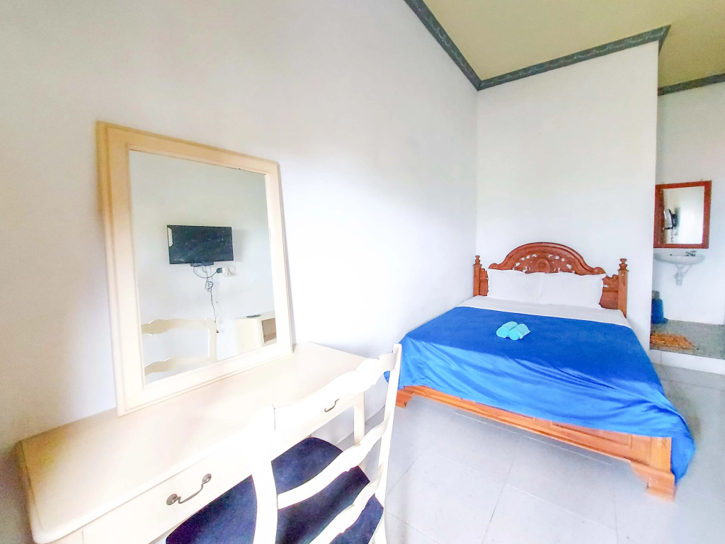 Sunrise sea hill view Karimunjawa RedPartner