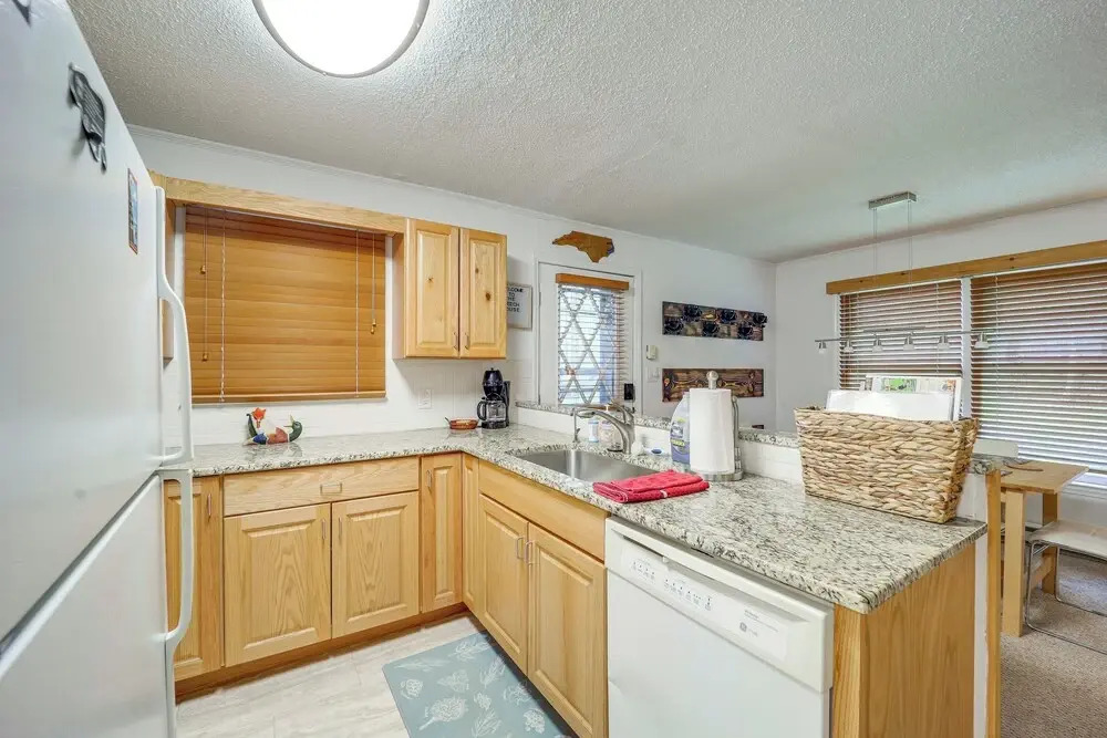 Ski, Hike & Explore! All-season Condo in Beech Mtn