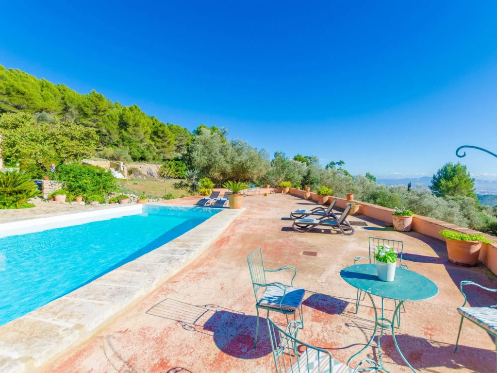 SOBREAMUNT - Villa for 6 people in Esporles.