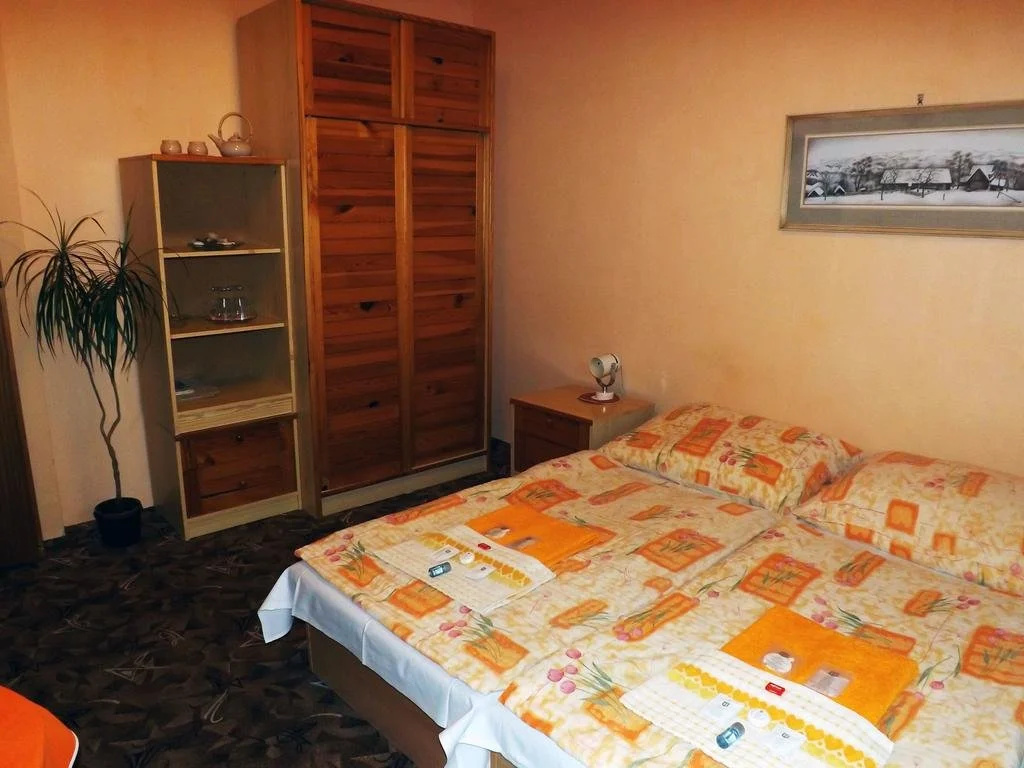 Hotel Avion