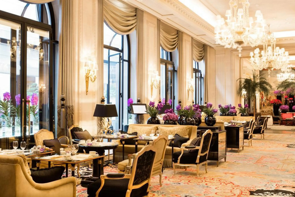 Отель Four Seasons George V