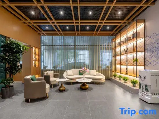 TRUE GO Hotel X (Chaoyang High Speed Railway Station Shifuying Subway Station)