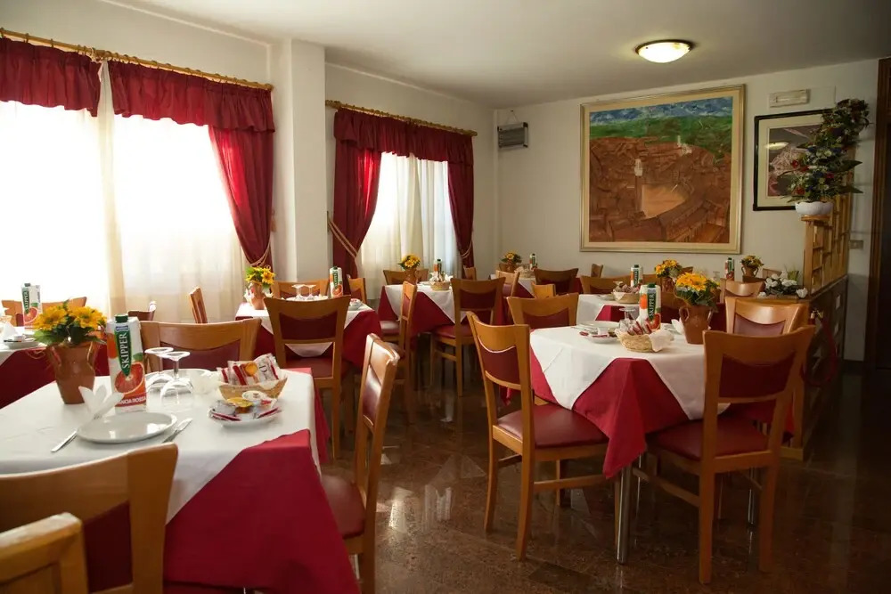 Hotel Del Lago