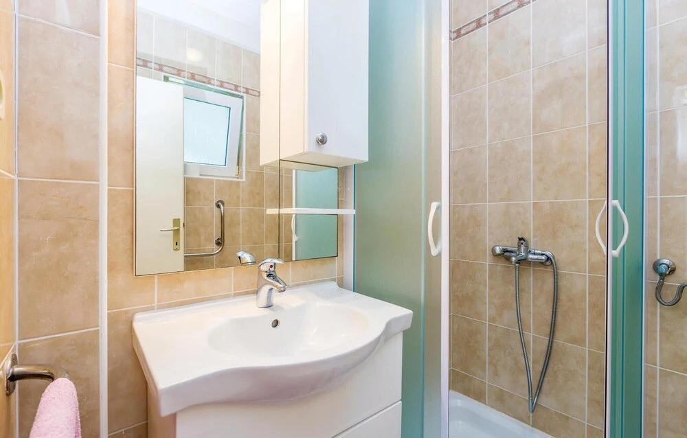 Cozy Home In Supetarska Draga With Wifi