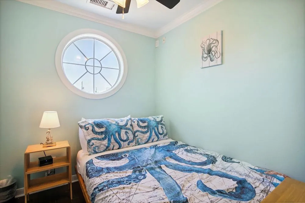 Harbor View Breeze