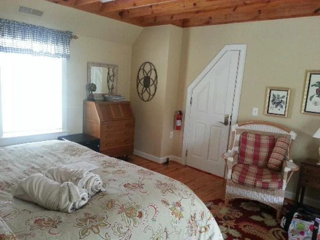 Inn at Huntingfield Creek