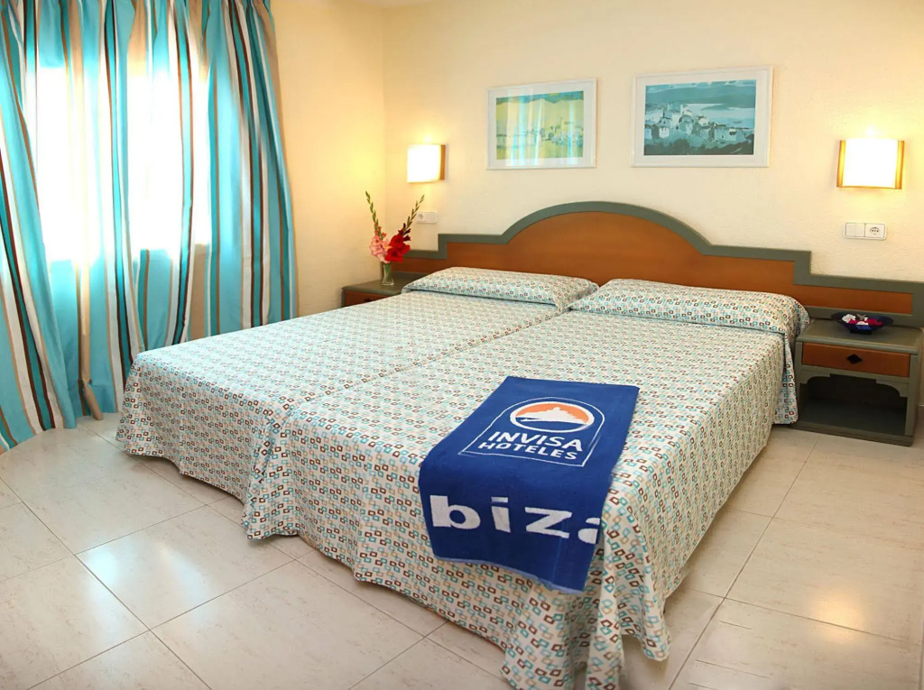 Invisa Hotel Club Cala Blanca