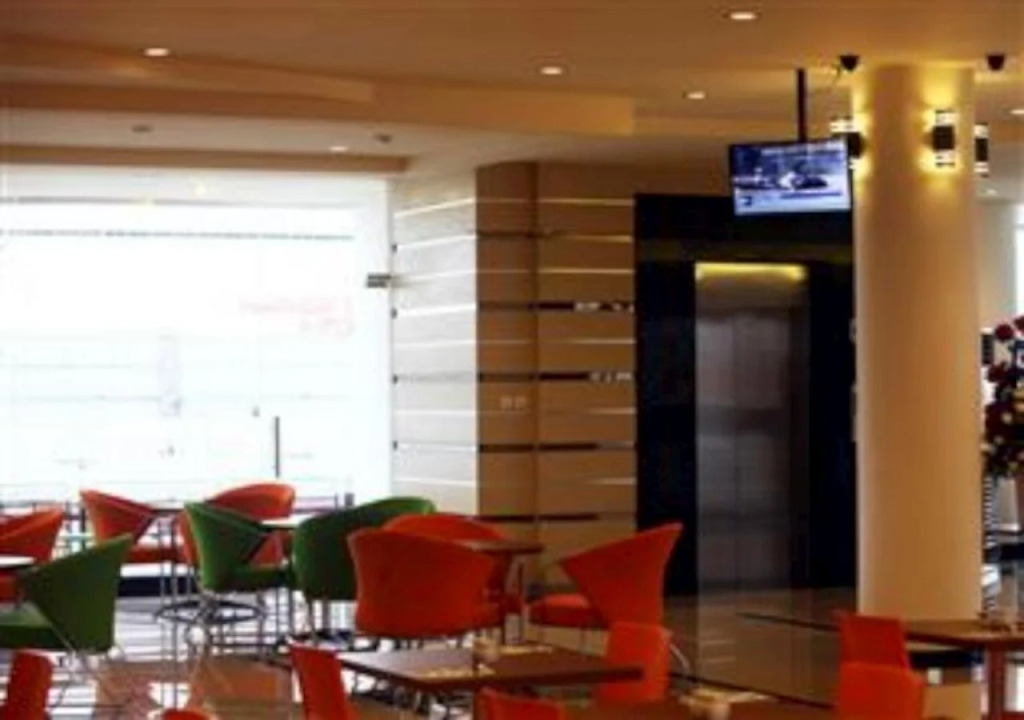 Halogen Hotel Airport Surabaya