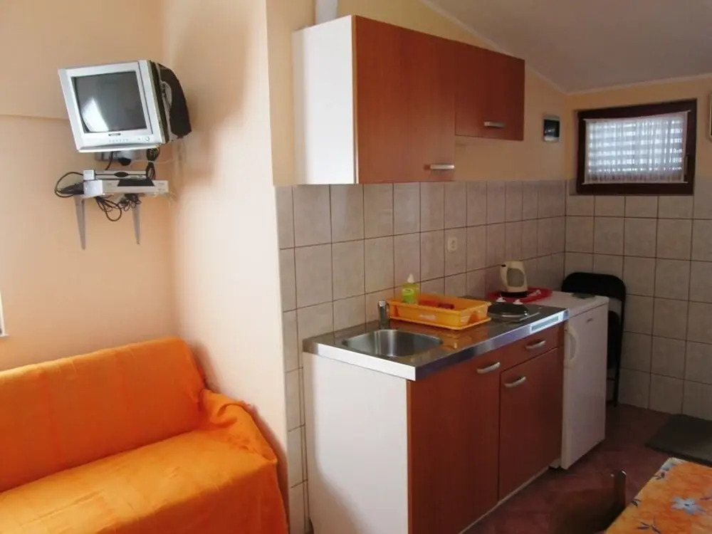 Apartment Roza near Sandy Beach