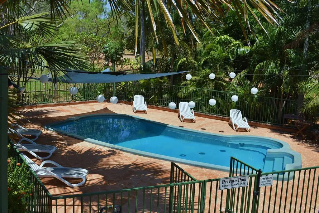 Parry Creek Farm Tourist Resort & Caravan Park