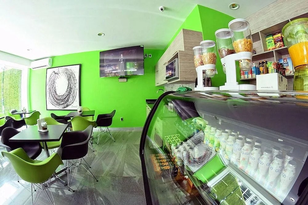 HOTEL LEMON GREEN -Zona Expo Frente al Centro de Convenciones