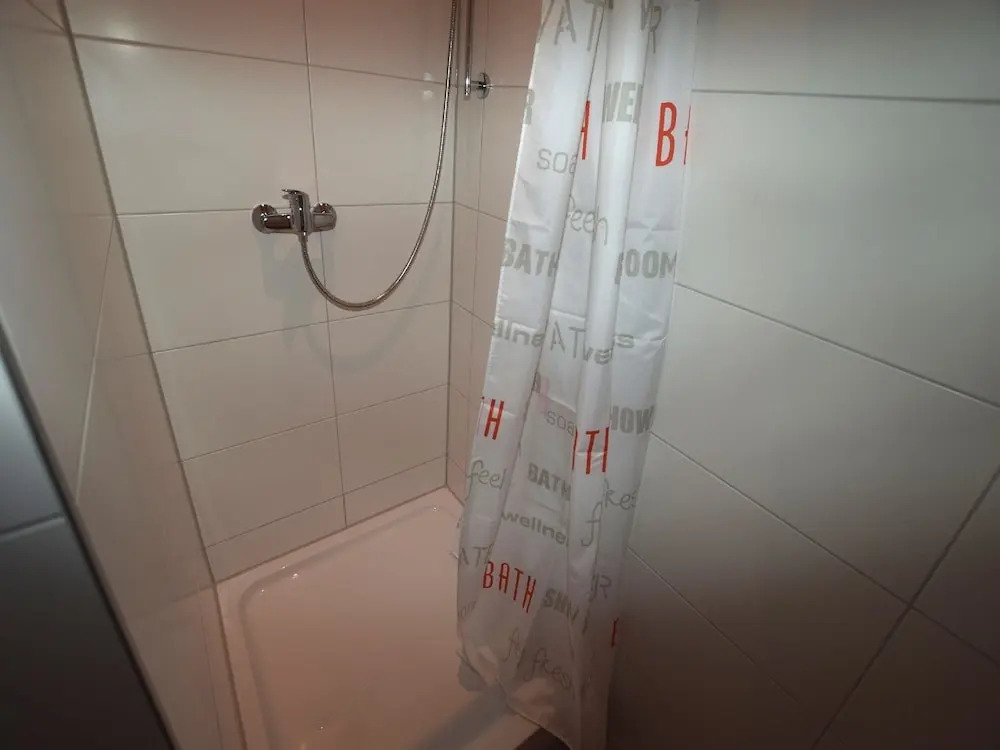 AB Apartment 09