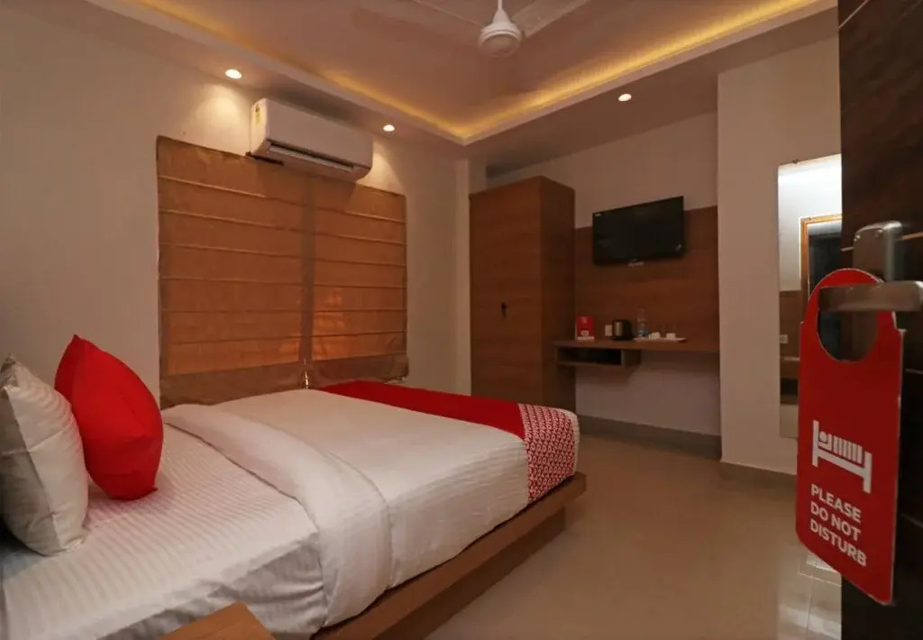White Castle By OYO Rooms