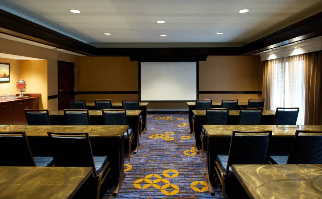 Country Inn & Suites by Radisson, Columbus-Edinburgh