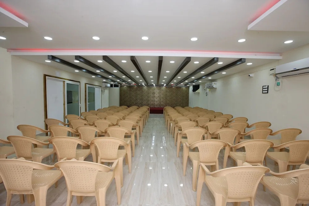 OYO 8973 Sai Ramesh Apartments