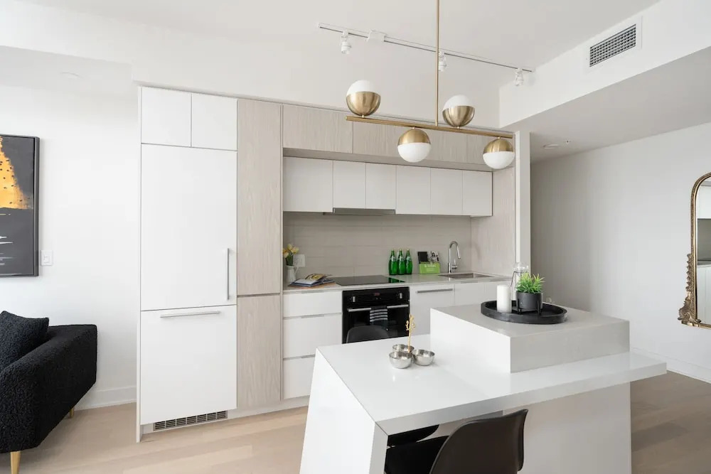 Designer 1BR plus Study Suite