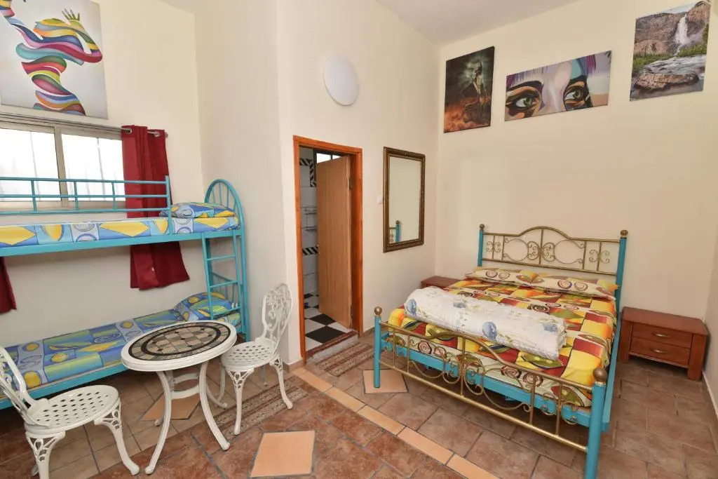 Corinne Hostel לזוגות ומשפחות וקורס צלילה