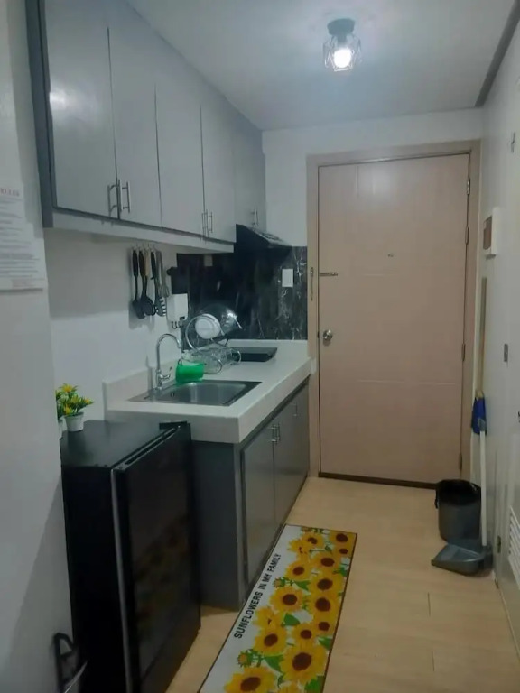 Cozy City View Condo in Quezon City - Your Home Away From Home