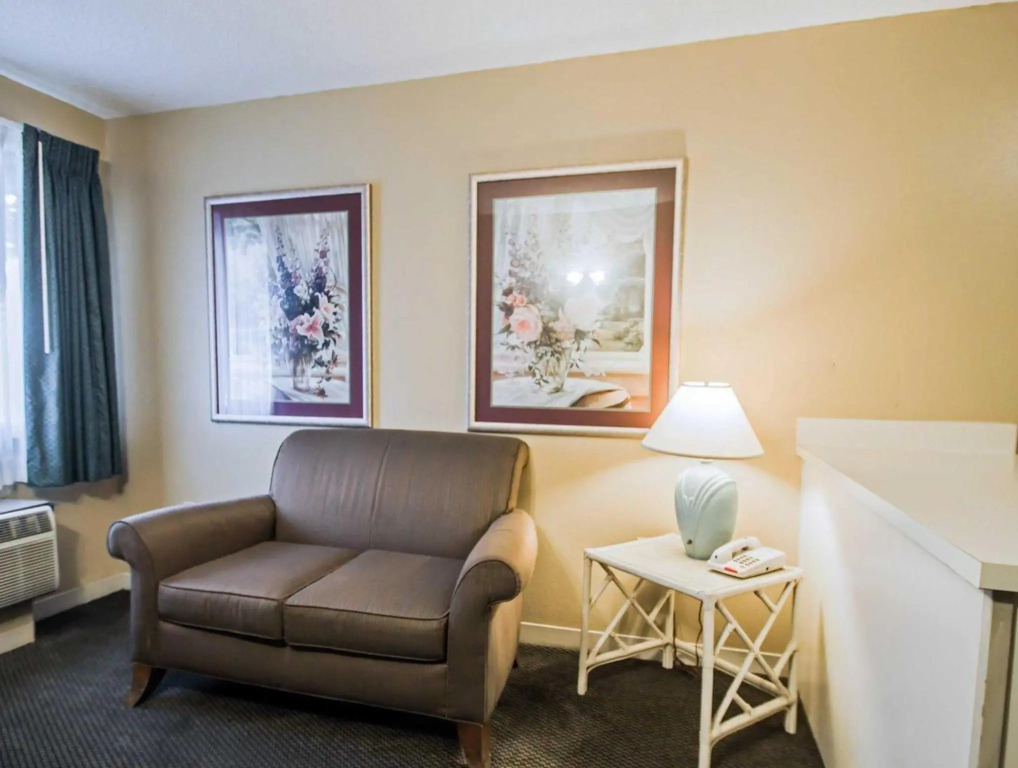 Rodeway Inn & Suites Haines City - Winter Haven