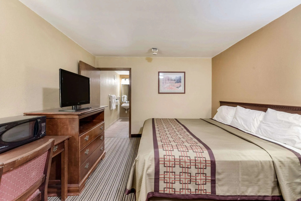 Rodeway Inn Columbus West
