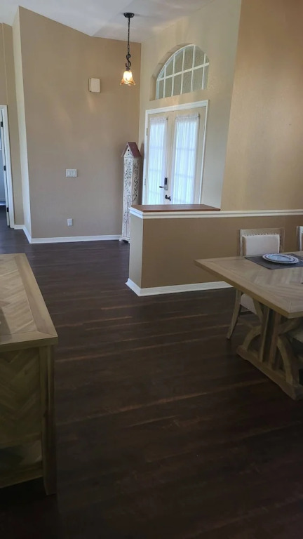 Broadmoor House 3BR 2BA w Heated Pool Sleeps 6