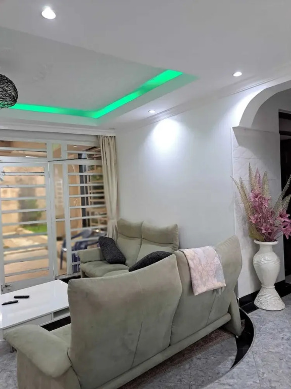 Lux Suites Utawala Private Residence