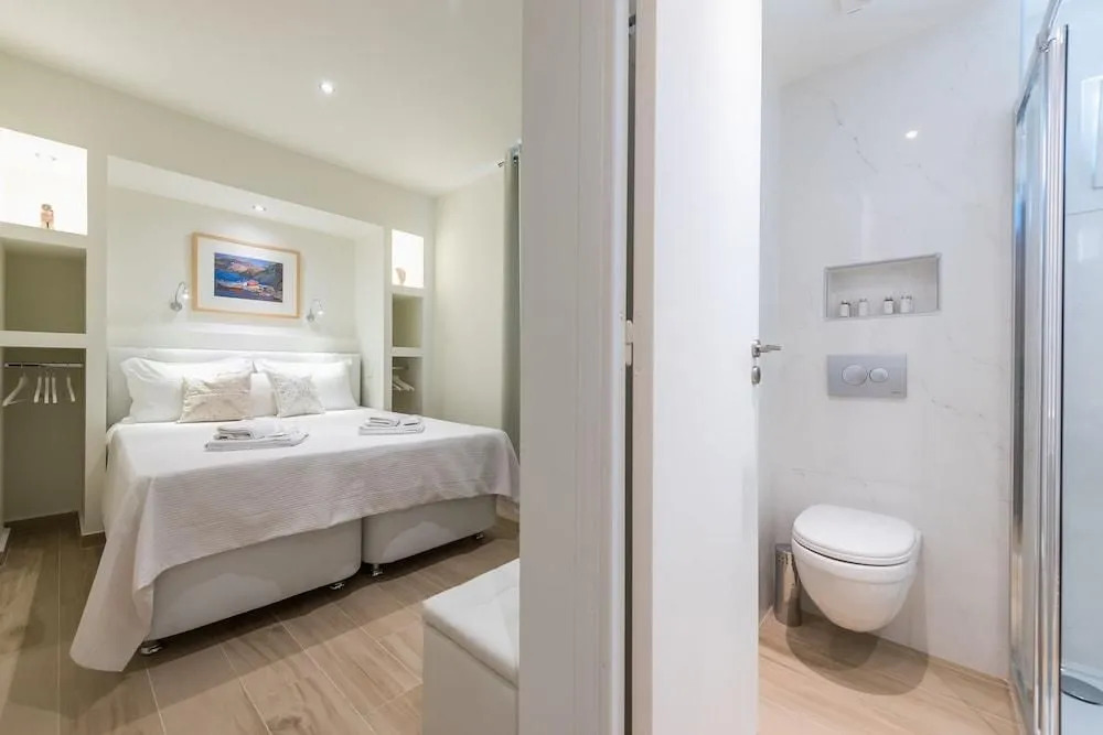 Dema Luxury Suites - Perikleous E1