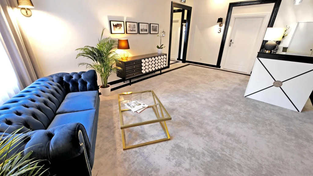 SZEWSKA 22 BOUTIQUE