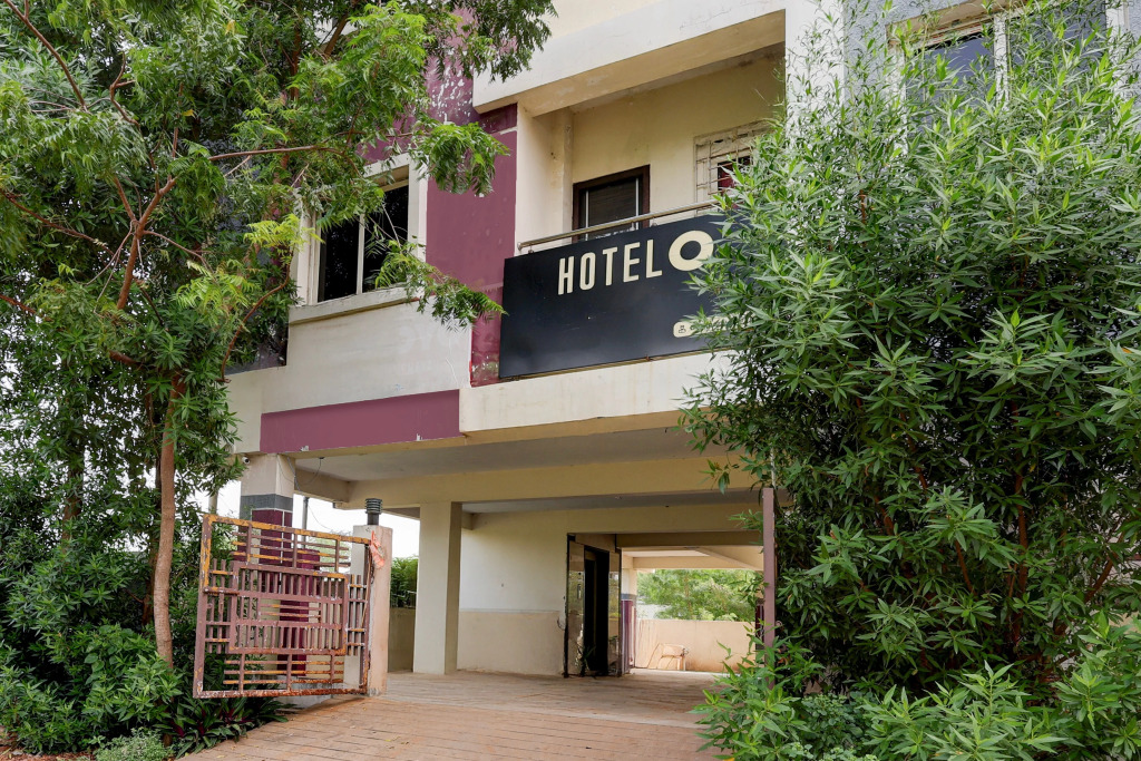 Hotel O Enikepadu Formerly Akshaya