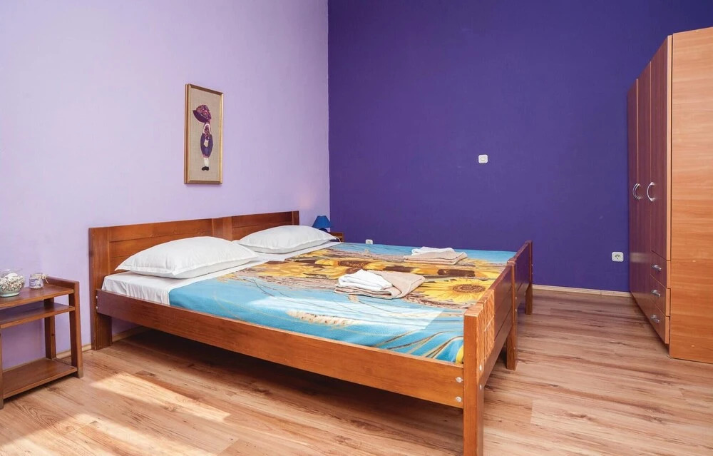 Stunning Apartment in Pakostane With 1 Bedrooms and Wifi