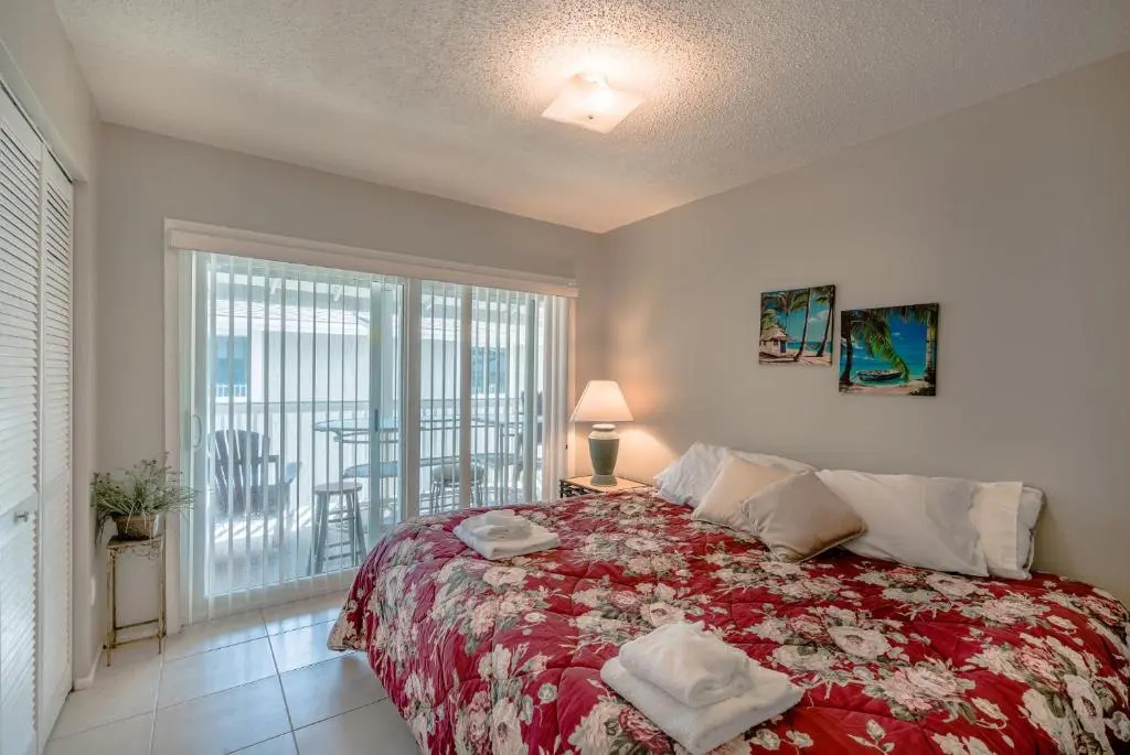 Shore Haven Unit 5A, 2 Bedroom, WIFI, Gulf View, Sleeps 4