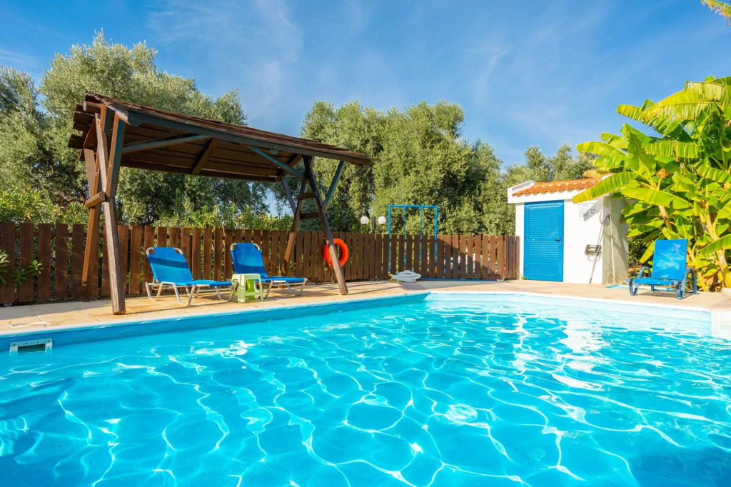 Villa Charoula Exi Large Private Pool AC WiFi