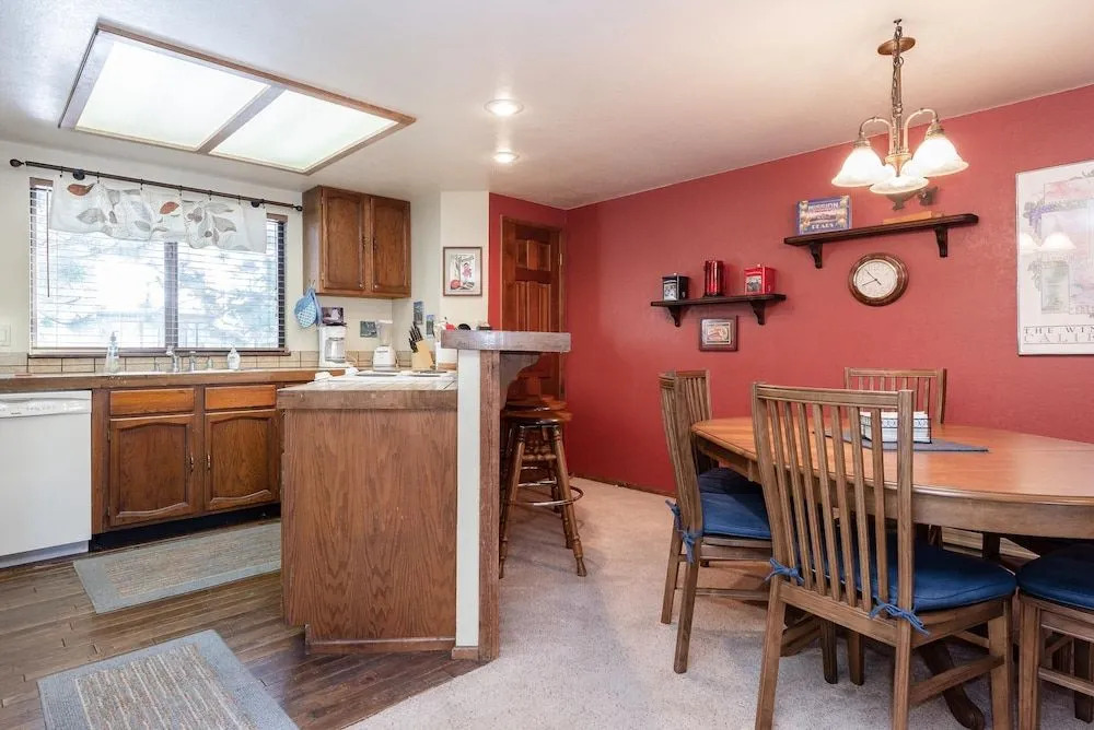Mammoth Sierra Townhomes #25