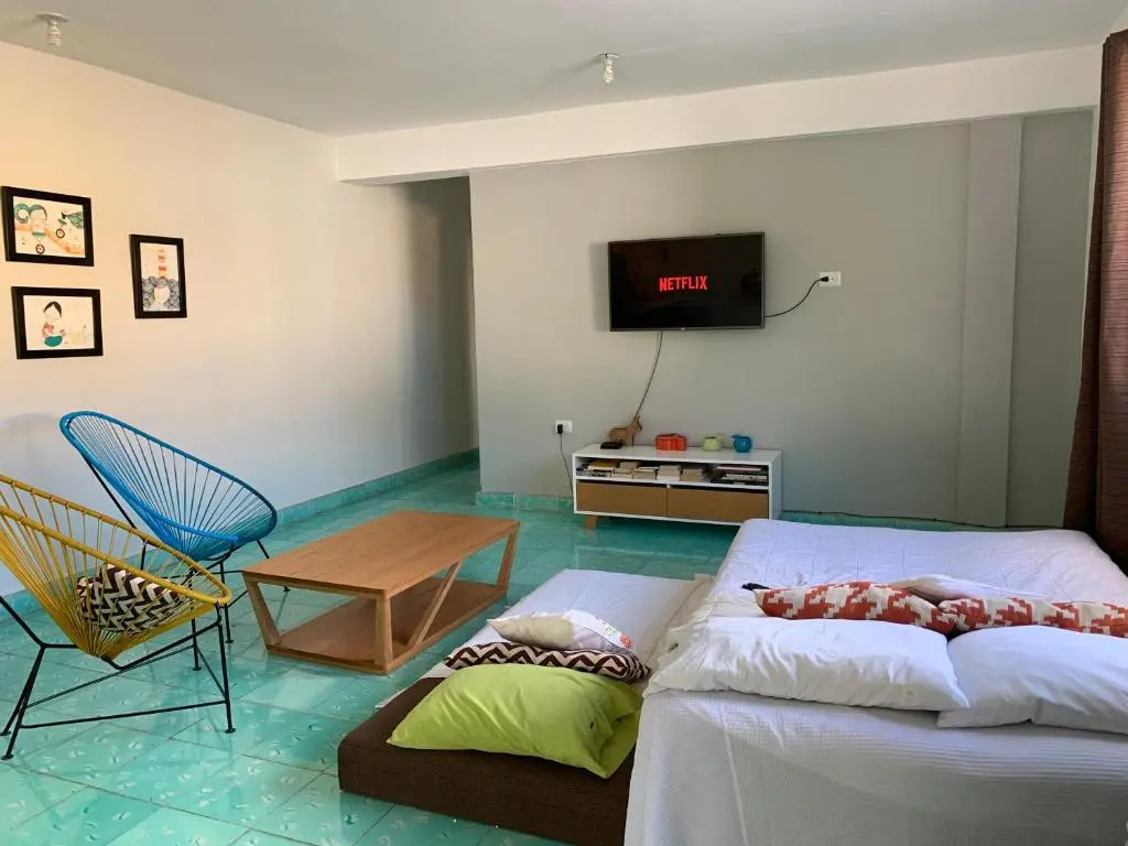 CoCo 2 Spacious Apartment Downtown with Garden