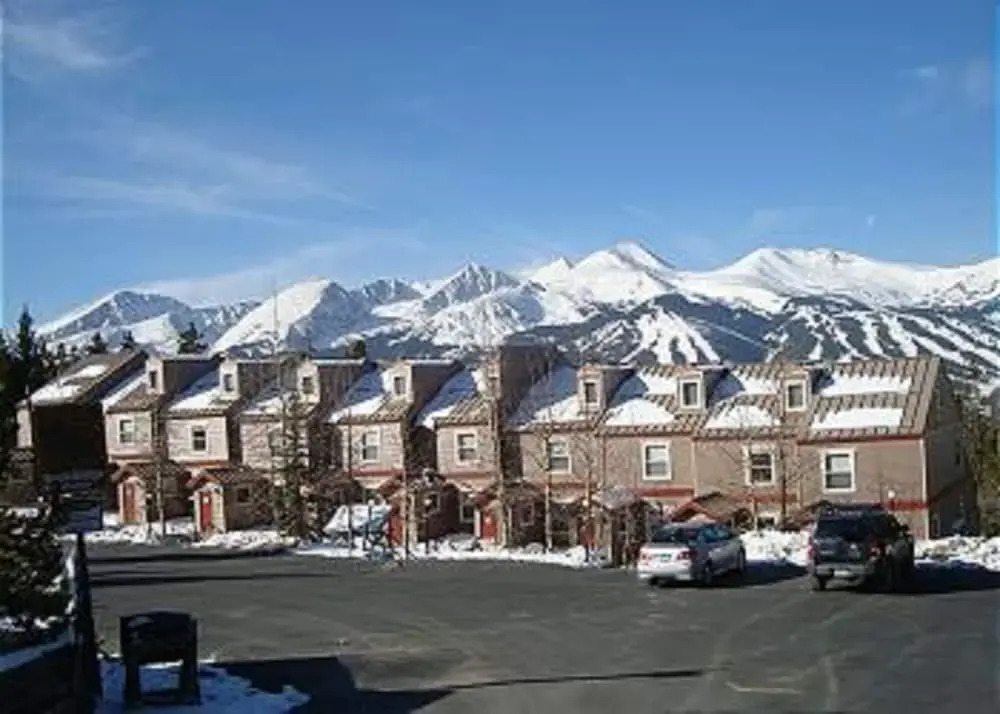 Rockridge 2BR Townhouses