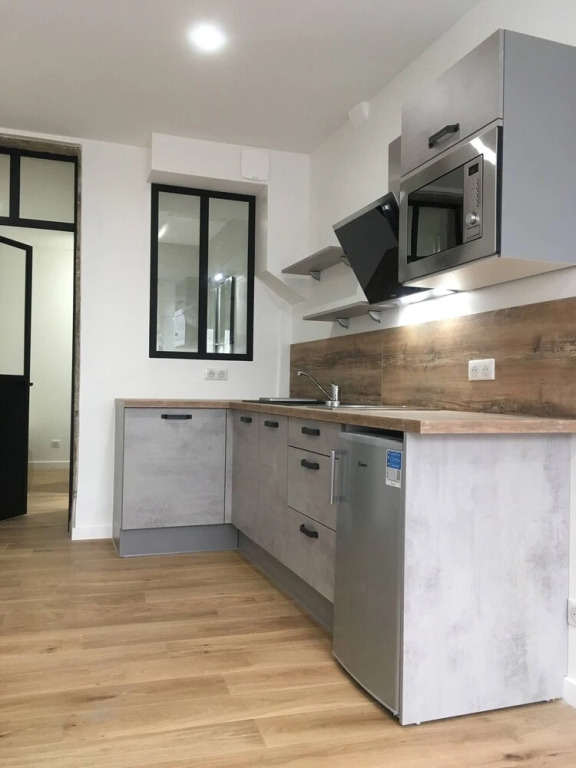 Lyon Historic Town Apartment