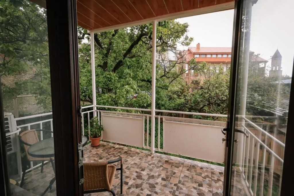 Guest house Evdoshvili St N5