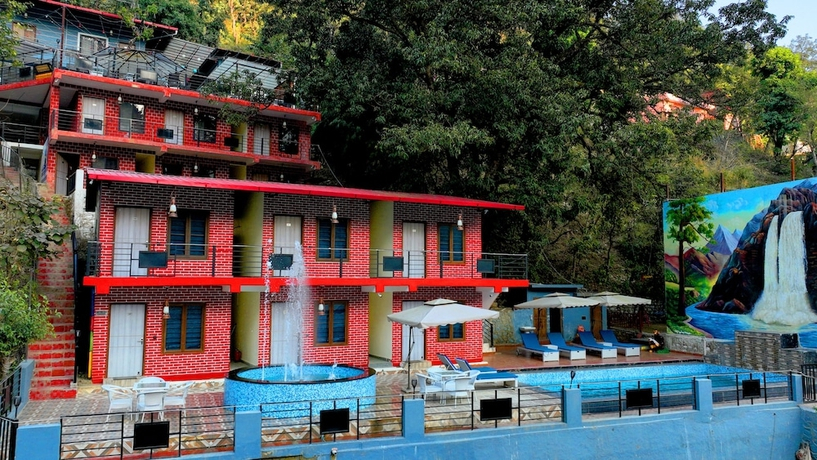 Riverline Gold Resort