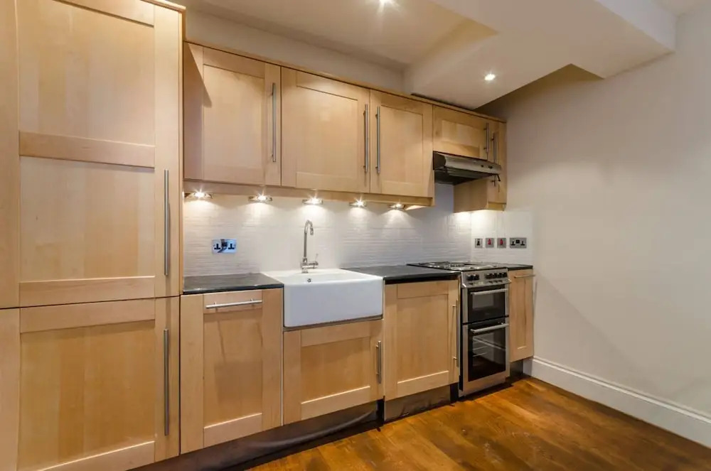 Delightful 2 Bed Garden Flat in Earl's Court
